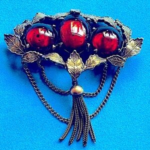 Pauline Rader Vintage Cabochon Leaves Festooned Chain Tassel Brooch